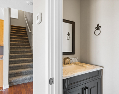 210 E Jasper Court - Photo Thumbnail 12