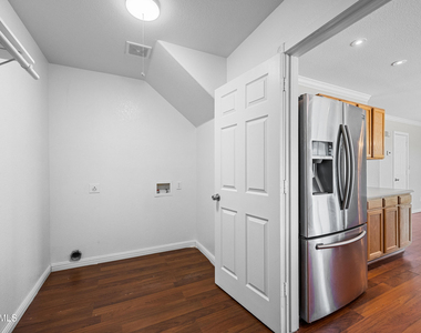 210 E Jasper Court - Photo Thumbnail 25