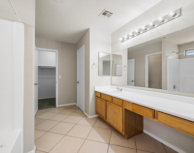 210 E Jasper Court - Photo Thumbnail 16