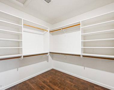 921 W Sun Coast Dr Drive - Photo Thumbnail 23