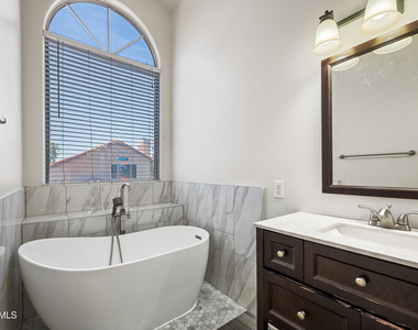 921 W Sun Coast Dr Drive - Photo Thumbnail 21