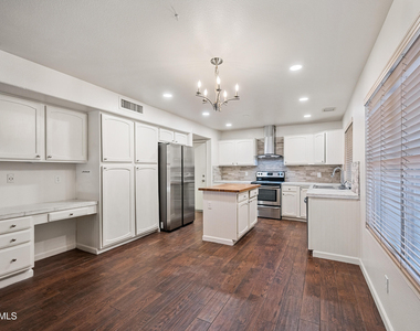 921 W Sun Coast Dr Drive - Photo Thumbnail 11