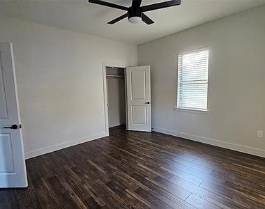706 N Main Street - Photo Thumbnail 1