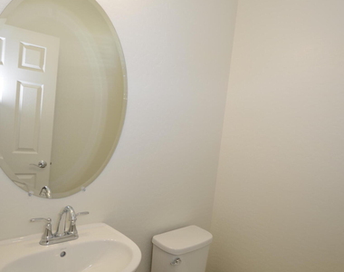 1306 W Sparrow Drive - Photo Thumbnail 3