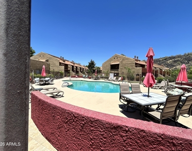 14203 N 19th Avenue - Photo Thumbnail 16