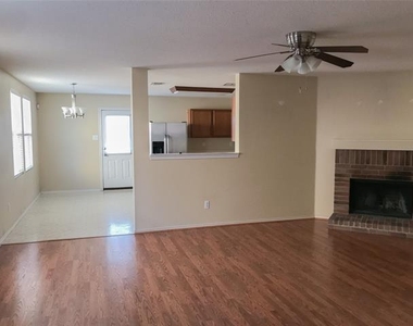 3097 Coolwood Lane - Photo Thumbnail 2