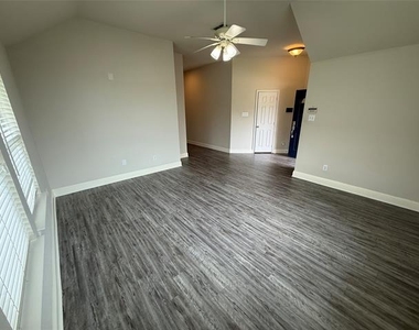 7341 Chambers Lane - Photo Thumbnail 2