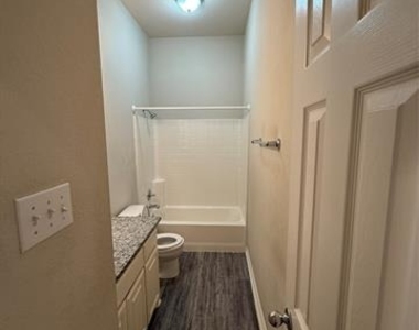 7341 Chambers Lane - Photo Thumbnail 6