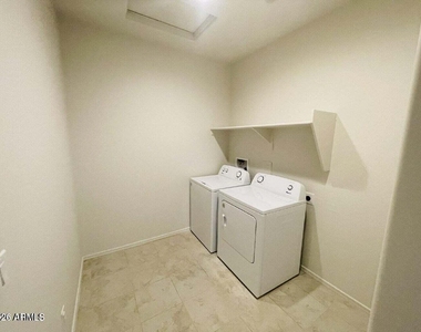 43691 W Yucca Lane - Photo Thumbnail 18