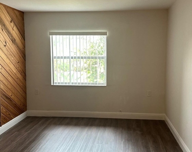 11217 Sw 88th Street - Photo Thumbnail 9