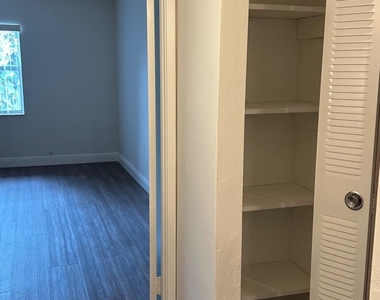 11217 Sw 88th Street - Photo Thumbnail 8