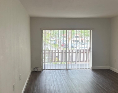 11217 Sw 88th Street - Photo Thumbnail 2