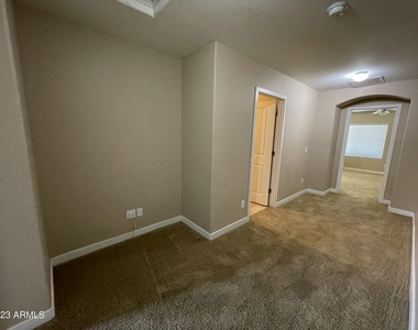 1143 E Cedar Street - Photo Thumbnail 23