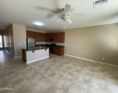 1143 E Cedar Street - Photo Thumbnail 7