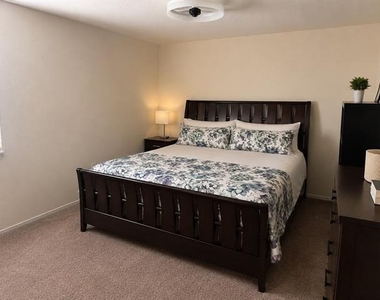 2313 Orchid Drive - Photo Thumbnail 11
