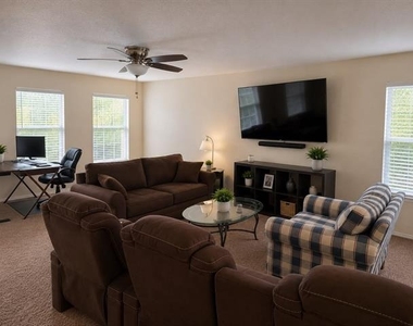 2313 Orchid Drive - Photo Thumbnail 2