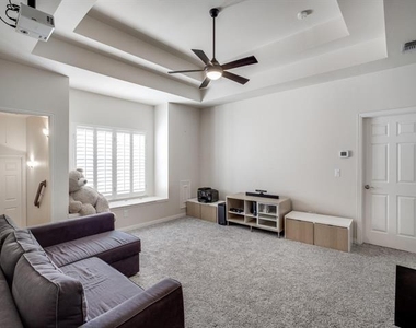 5860 Red Hill Lane - Photo Thumbnail 14