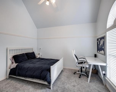 5860 Red Hill Lane - Photo Thumbnail 12