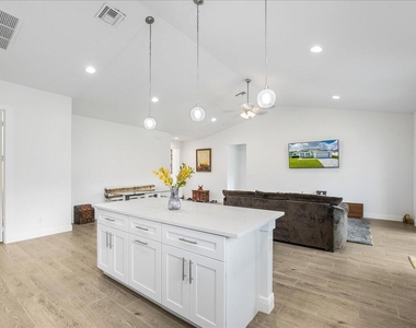 5362 Nw Akbar Terrace - Photo Thumbnail 13