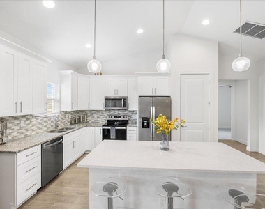 5362 Nw Akbar Terrace - Photo Thumbnail 12