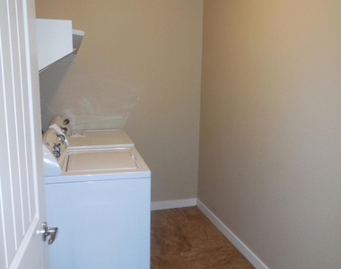 1147 E Cedar Street - Photo Thumbnail 29