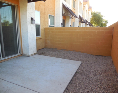 1147 E Cedar Street - Photo Thumbnail 31
