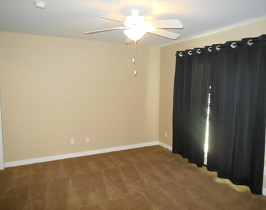 1147 E Cedar Street - Photo Thumbnail 23