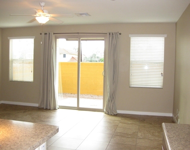1147 E Cedar Street - Photo Thumbnail 5