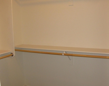 1147 E Cedar Street - Photo Thumbnail 15