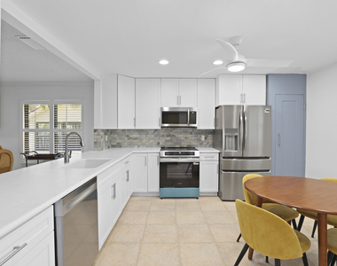 5172 Se Club Way - Photo Thumbnail 7