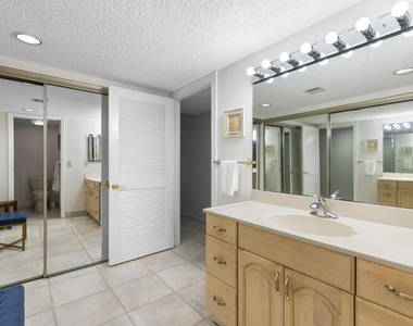 5172 Se Club Way - Photo Thumbnail 24