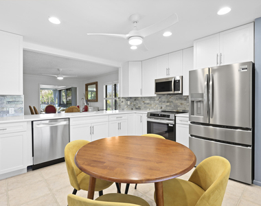 5172 Se Club Way - Photo Thumbnail 2