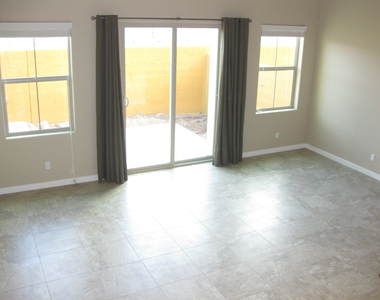 1163 E Cedar Street - Photo Thumbnail 5