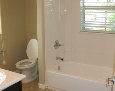 1163 E Cedar Street - Photo Thumbnail 16