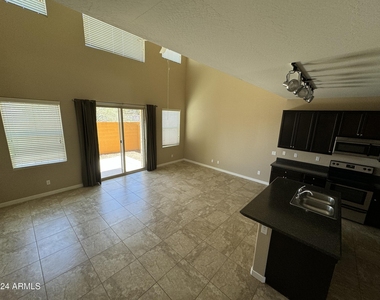 1163 E Cedar Street - Photo Thumbnail 6