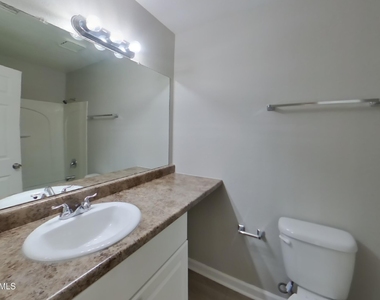 14239 N 50th Drive - Photo Thumbnail 13