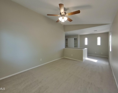 42065 W Sunland Drive - Photo Thumbnail 13