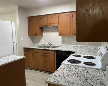 5014 Inverness Avenue - Photo Thumbnail 4