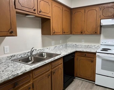 5014 Inverness Avenue - Photo Thumbnail 3