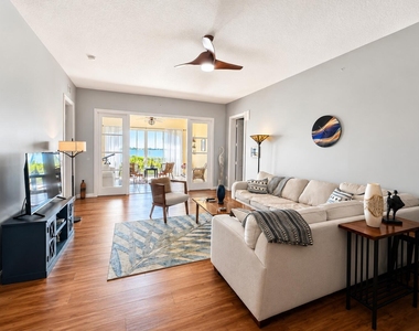 21 Harbour Isle Drive W - Photo Thumbnail 5