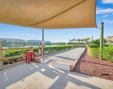 21 Harbour Isle Drive W - Photo Thumbnail 22