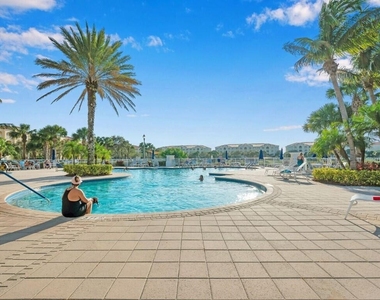 21 Harbour Isle Drive W - Photo Thumbnail 17