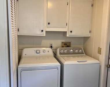 10629 S 228th Lane - Photo Thumbnail 12