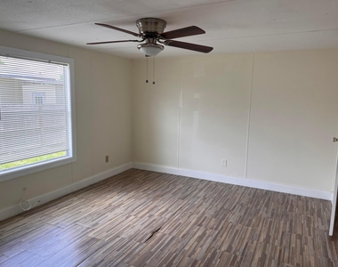10629 S 228th Lane - Photo Thumbnail 13