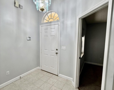 5707 Silver Oak Drive - Photo Thumbnail 11