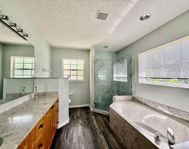 5707 Silver Oak Drive - Photo Thumbnail 6