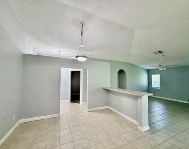 5707 Silver Oak Drive - Photo Thumbnail 9