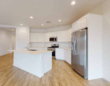 9332 W Encinas Lane - Photo Thumbnail 9
