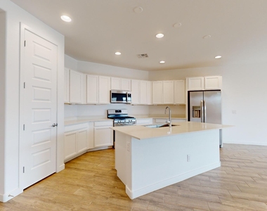 9332 W Encinas Lane - Photo Thumbnail 10