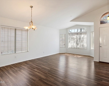 23590 N 73rd Place - Photo Thumbnail 2